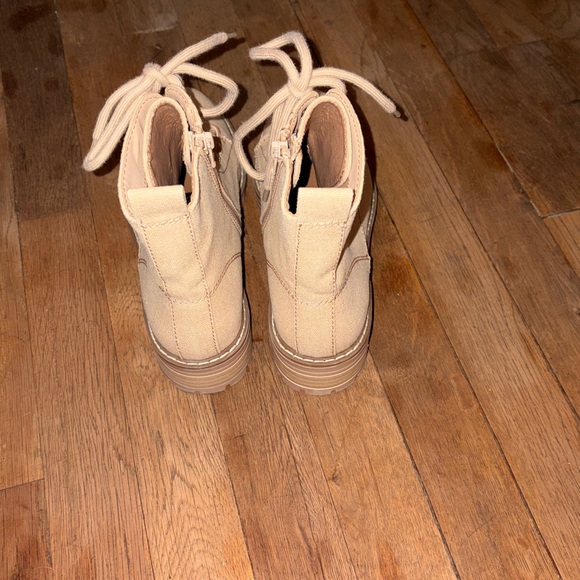 Ladies Universal Thread Tan Parker Lace-Up Combat Boots - Size 8 memory foam - Picture 4 of 5